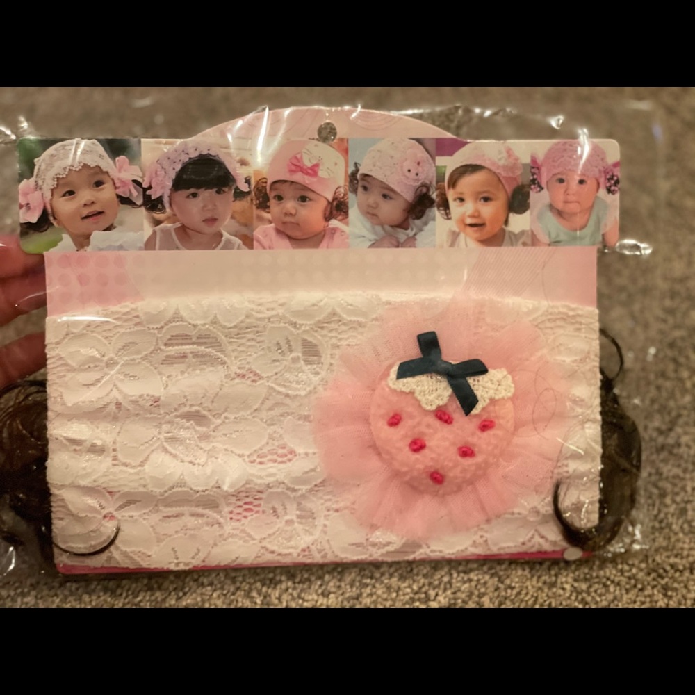 Baby lace head band with hair pony on both sides